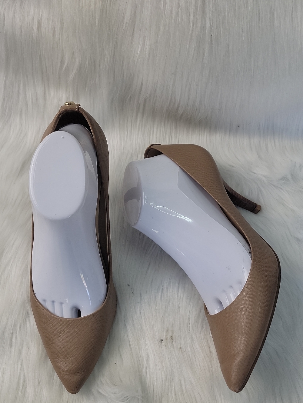 MICHAEL KORS Tan Leather Neutral Career Professional Pointed Toe‎ Office Heels 9